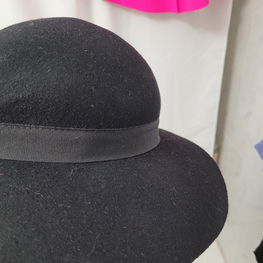 Black Wool Hat - image 4